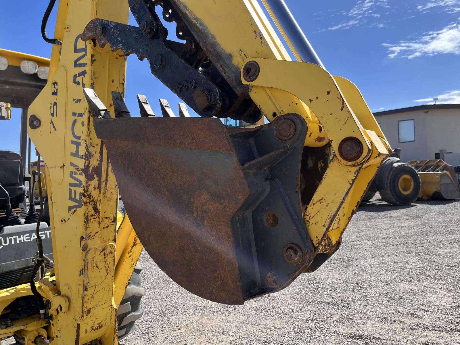 ./imagenes/INVOICE/2019/16356/RETROEXCAVADORA NEW HOLLAND LB75B (19).JPG